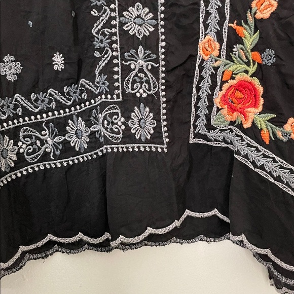 Johnny Was Bennett Floral Embroidered Top XL - Picture 8 of 14
